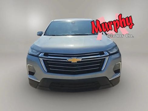 Used 2023 Chevrolet Traverse LT FWD image 4
