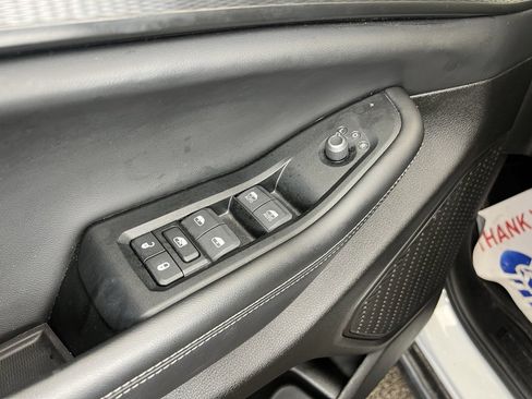 Used 2024 Jeep Grand Cherokee L Altitude image 17