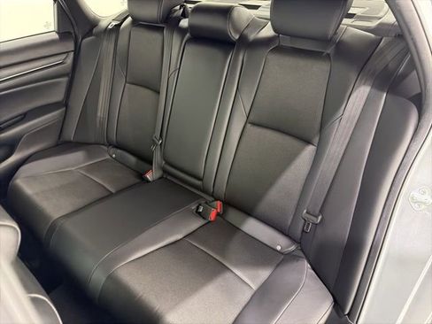 Used 2022 Honda Accord Sport image 16