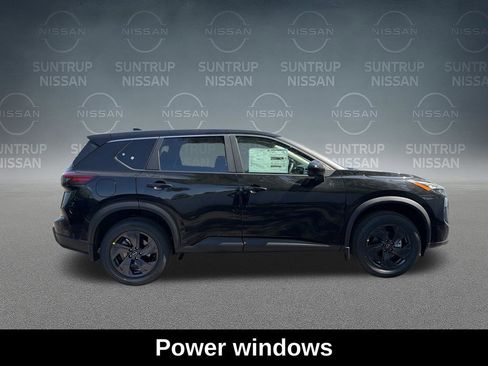 Used 2026 Nissan Rogue SV FWD image 7