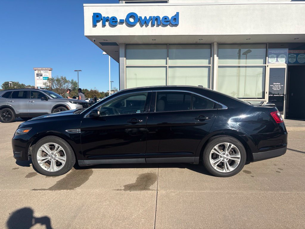 Used 2016 Ford Taurus SEL w/ Equipment Group 201A FWD image 8