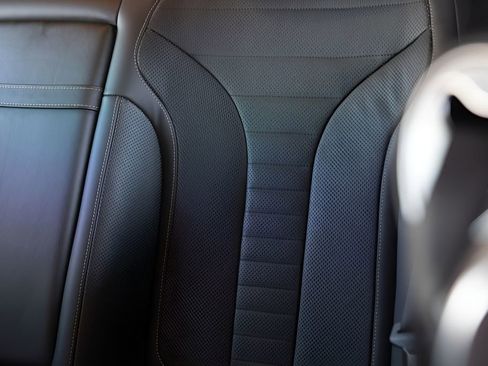 Used 2019 Mercedes-Benz S 560 4MATIC Coupe image 50
