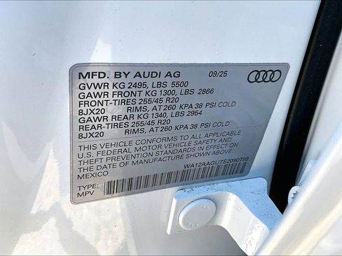 New 2025 Audi Q5 Premium Plus image 8