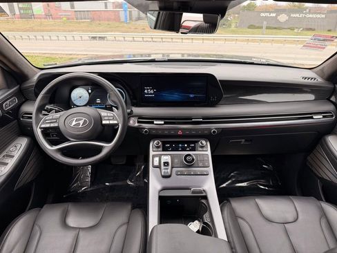 Used 2023 Hyundai Palisade Calligraphy image 34