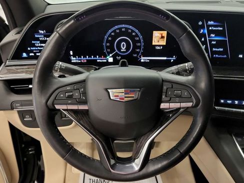 Used 2023 Cadillac Escalade Premium Luxury image 21