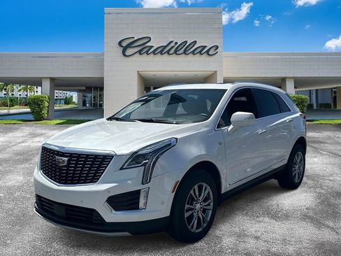 Certified 2022 Cadillac XT5 Premium Luxury w/ Technology Package FWD image 7