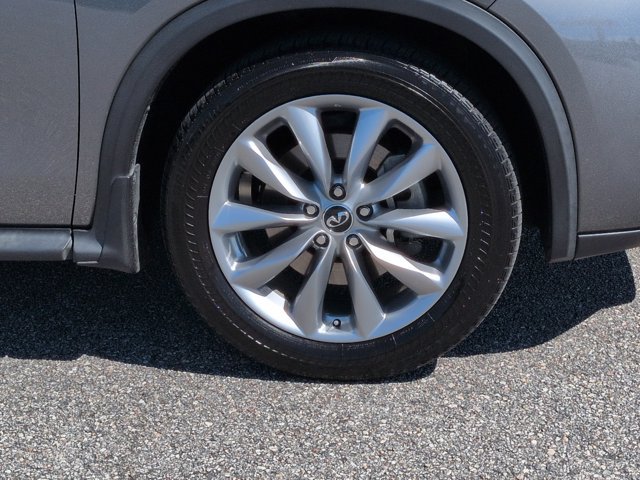 Used 2019 INFINITI QX50 Essential w/ Premium Heat Package FWD image 12
