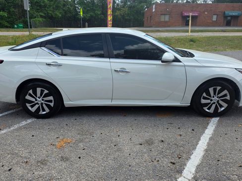 Used 2020 Nissan Altima 2.5 S image 4