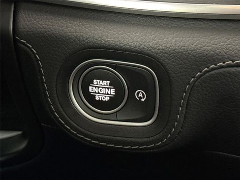 Used 2025 Mercedes-Benz GLS 450 4MATIC image 22