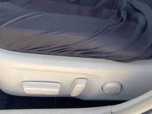 Used 2014 Toyota Camry LE image 7