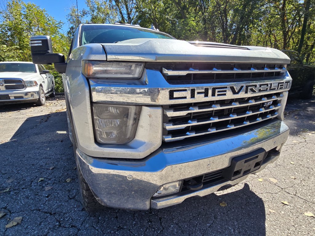 Used 2020 Chevrolet Silverado 2500 LTZ w/ LTZ Premium Package AWD/4WD image 11