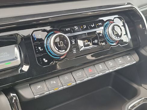 New 2026 GMC Sierra 1500 AT4X AWD/4WD image 34