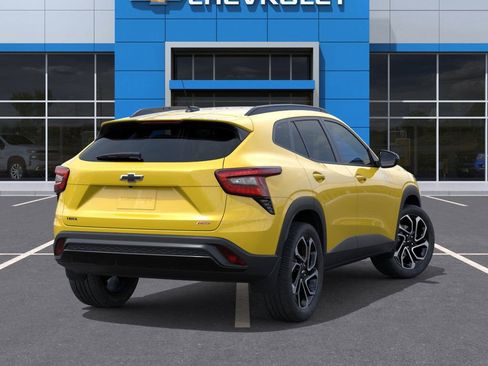 New 2025 Chevrolet Trax RS w/ Driver Confidence Package image 5