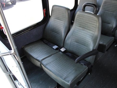 Used 2013 Ford E-450 and Econoline 450 Super Duty w/ Shuttle Bus Prep Pkg image 25