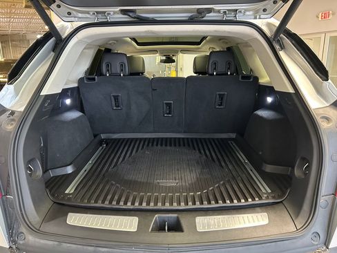 Used 2019 Cadillac XT5 Luxury image 28