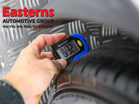 Used 2022 Toyota Camry SE image 27