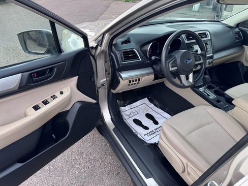 Used 2017 Subaru Outback 2.5i image 11