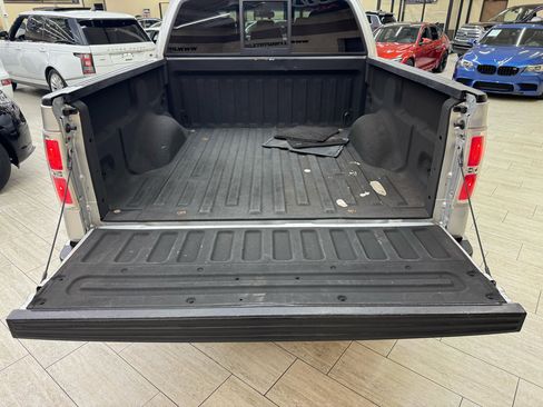 Used 2012 Ford F150 XLT w/ XLT Chrome Pkg image 9