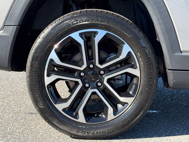 Used 2023 Jeep Compass Limited AWD/4WD image 16