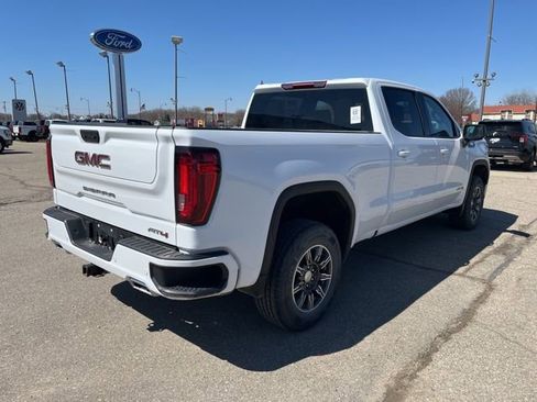 Used 2024 GMC Sierra 1500 AT4 image 5