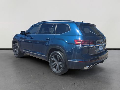 Used 2021 Volkswagen Atlas SE w/ Panoramic Sunroof Package image 3