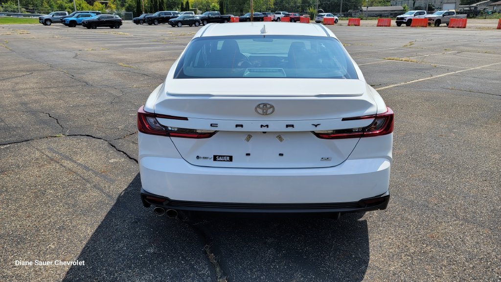 Used 2025 Toyota Camry SE FWD image 10