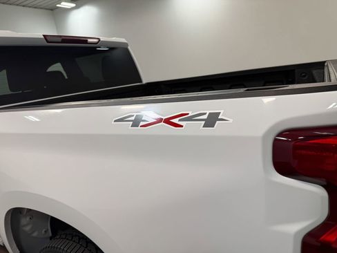 Used 2025 Chevrolet Silverado 1500 LT image 54