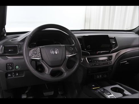 Used 2024 Honda Passport EX-L image 7