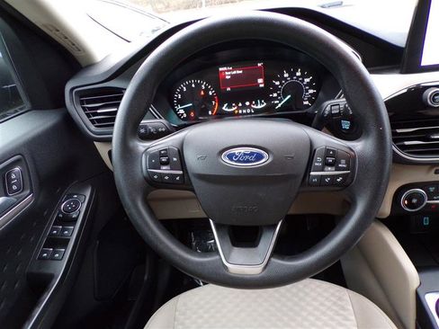 Used 2020 Ford Escape SE image 31