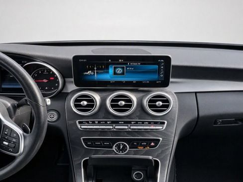 Used 2019 Mercedes-Benz C 300 Sedan image 21
