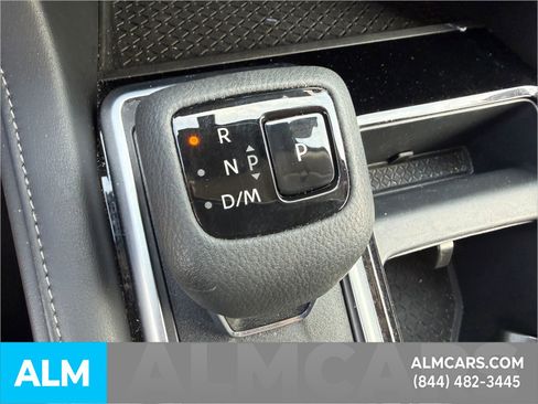 Used 2025 Nissan Pathfinder SV FWD image 20