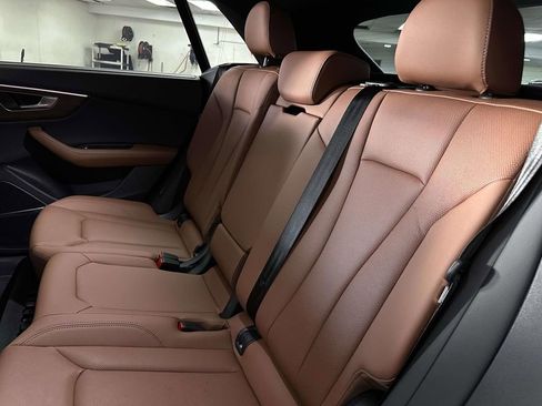 Used 2025 Audi Q8 Premium Plus w/ Premium Plus Package image 18