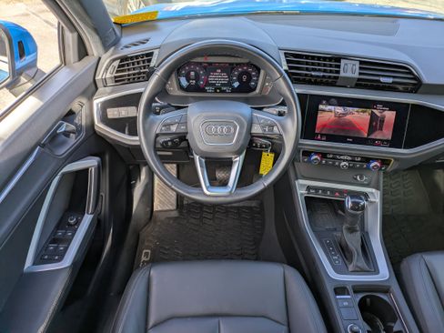 Used 2022 Audi Q3 2.0T Premium Plus image 18