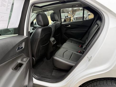 Used 2022 Chevrolet Equinox LT image 6