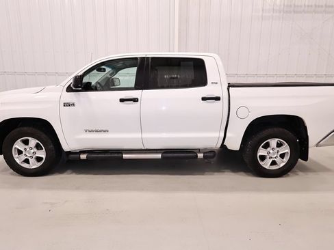 Used 2016 Toyota Tundra SR5 w/ SR5 Upgrade Package AWD/4WD image 6