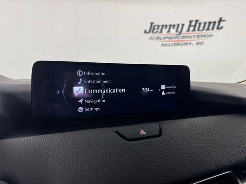 Used 2024 MAZDA CX-90 Plug-In Hybrid w/ Preferred AWD/4WD image 18