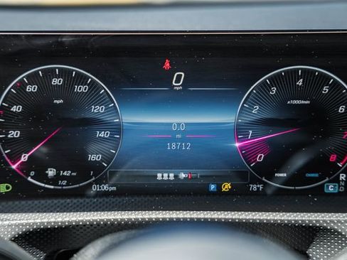 Used 2025 Mercedes-Benz CLA 250 4MATIC image 41