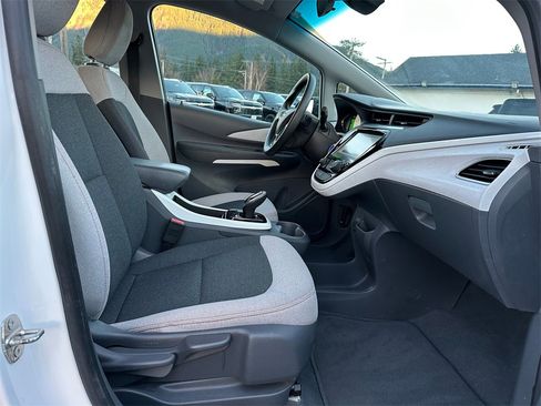 Used 2019 Chevrolet Bolt LT image 12