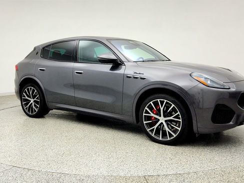 Used 2023 Maserati Grecale Modena AWD/4WD image 3