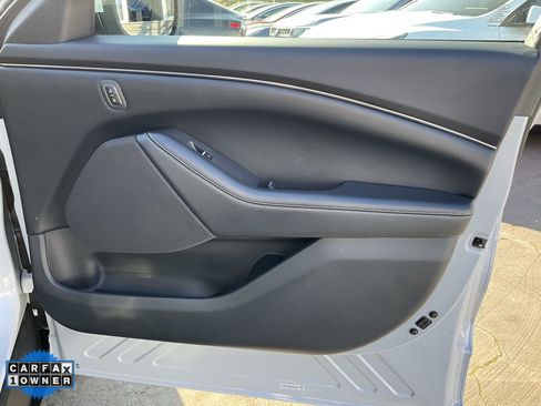 Used 2022 Ford Mustang Mach-E Select image 62
