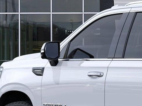 New 2026 GMC Yukon XL Denali Ultimate AWD/4WD image 12