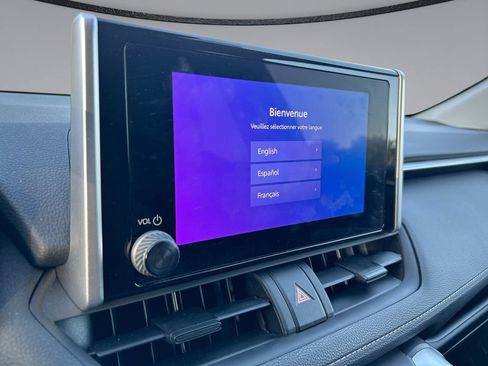 Used 2024 Toyota RAV4 XLE FWD image 22