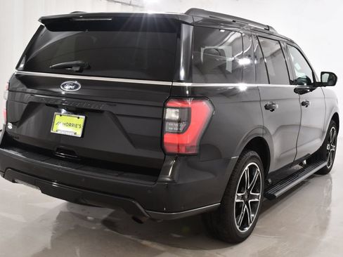 Used 2019 Ford Expedition Limited w/ Equipment Group 303A AWD/4WD image 12