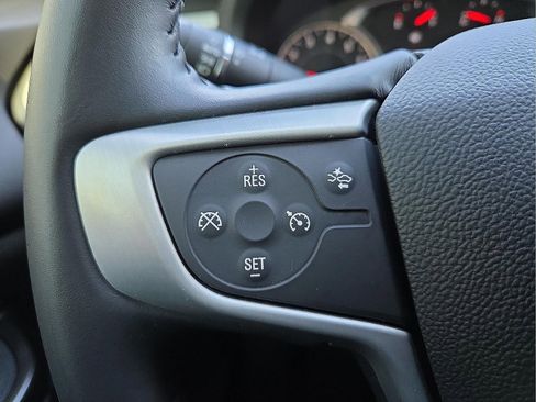 Used 2021 GMC Acadia SLT w/ LPO, Floor Liner Package image 21