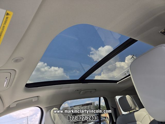 New 2027 Lincoln Aviator AWD w/ Jet Appearance Package image 8