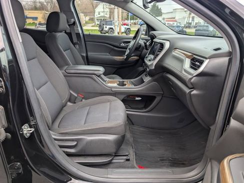 Used 2021 GMC Acadia SLE FWD image 12