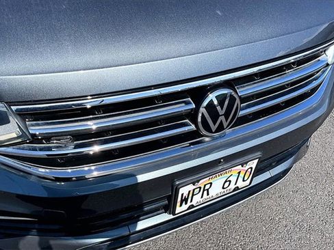 Used 2022 Volkswagen Tiguan SEL R-Line image 30