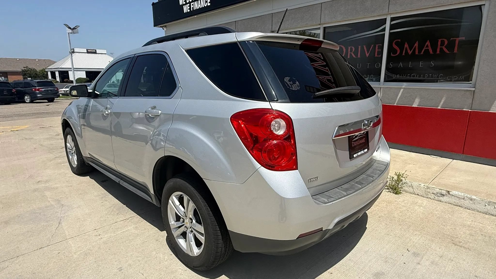 Used 2015 Chevrolet Equinox LT w/ Driver Convenience Package AWD/4WD image 4