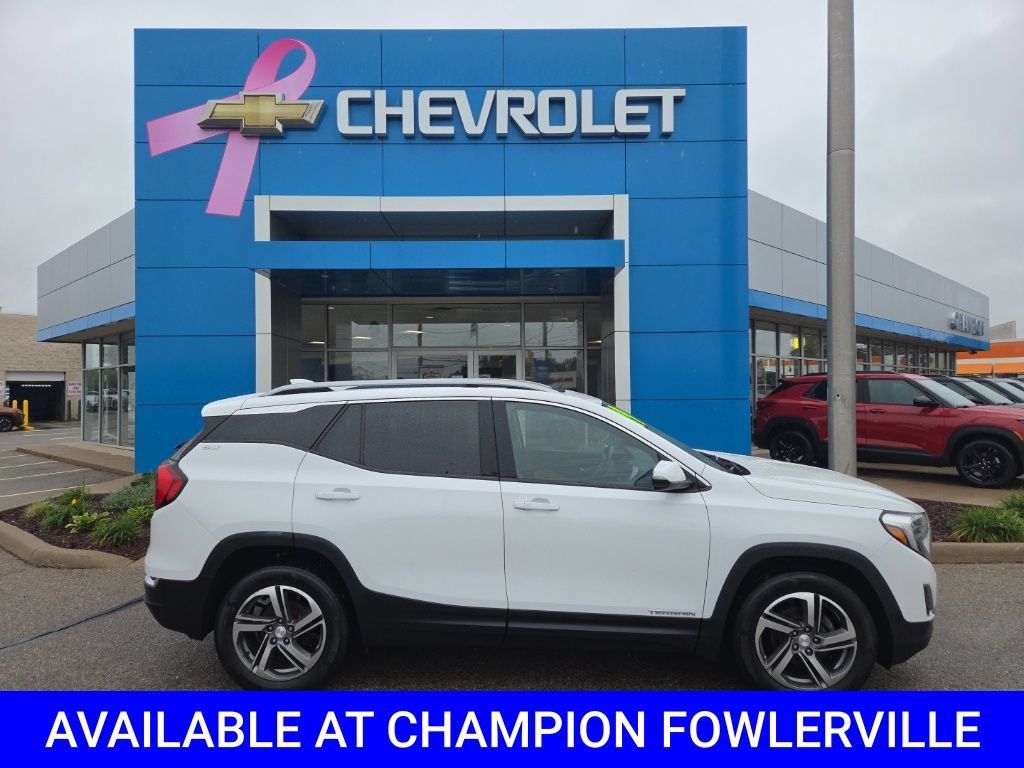 Used 2019 GMC Terrain SLT w/ Infotainment Package II AWD/4WD image 2