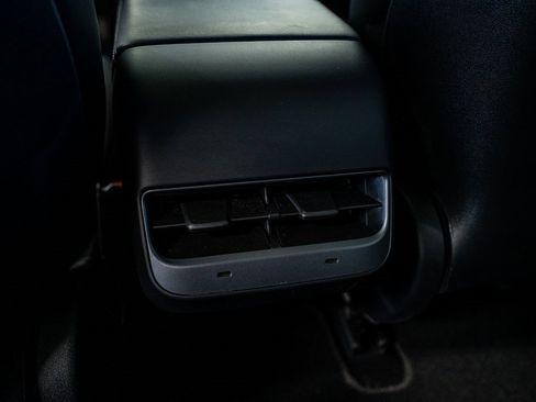 Used 2023 Tesla Model 3 Standard Range image 46